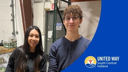 2 United Way volunteers